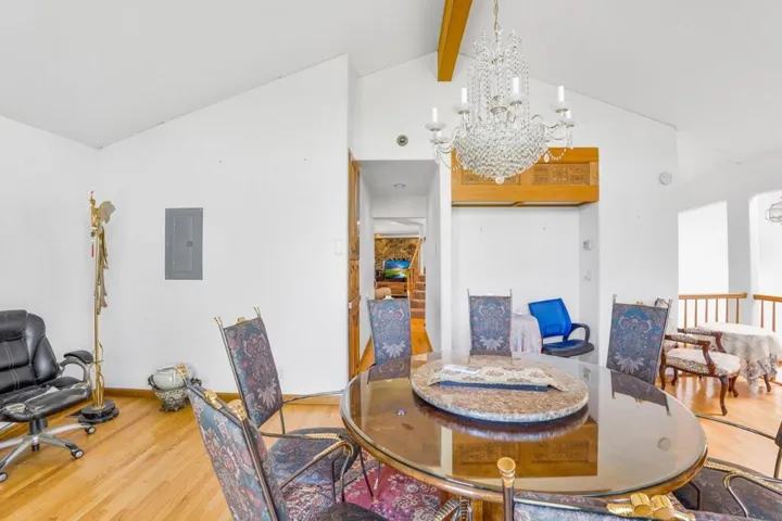 13899 Upper Hill Drive, Saratoga, California 95070