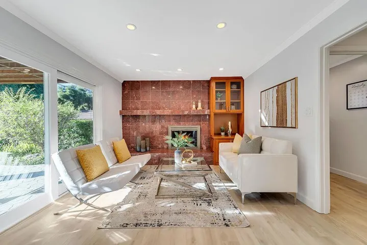350 Monroe Drive, Palo Alto, California 94306
