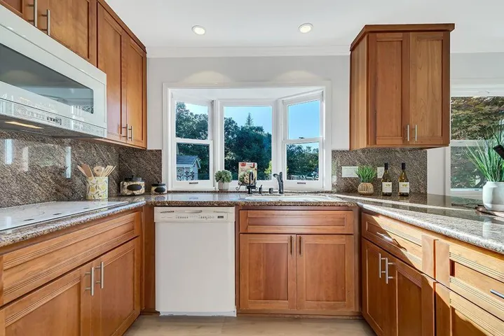 350 Monroe Drive, Palo Alto, California 94306