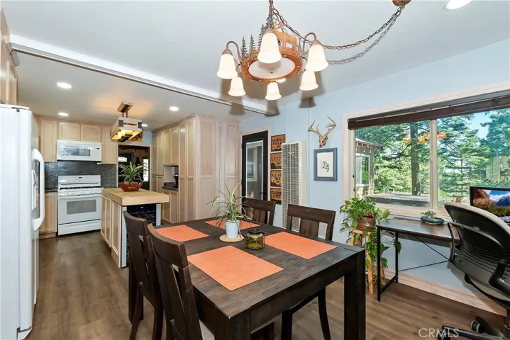 705 Cedar Lane, Twin Peaks, California 92391