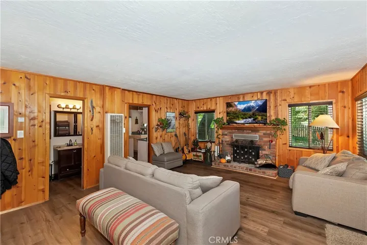 705 Cedar Lane, Twin Peaks, California 92391
