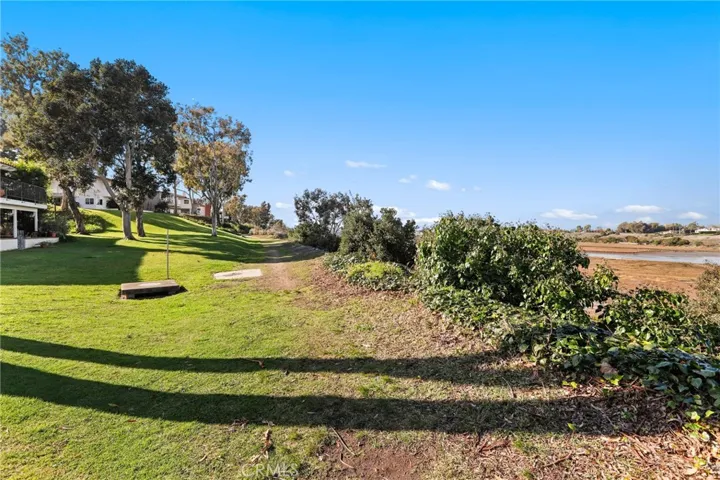 North Bluff Bay View Community