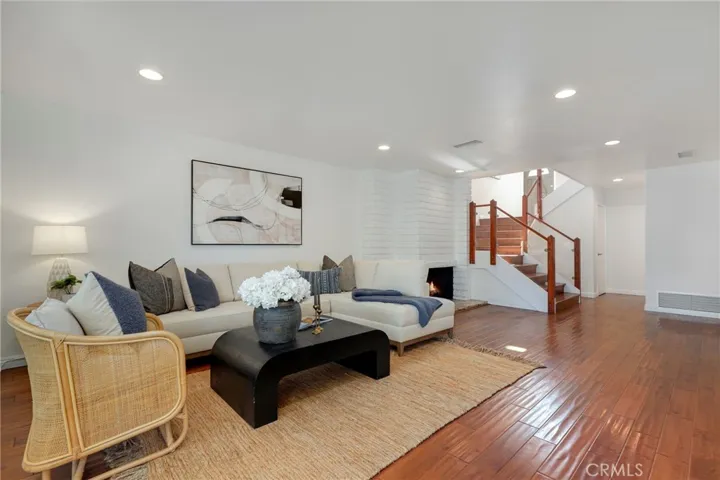 521 Playa, Newport Beach, California 92660