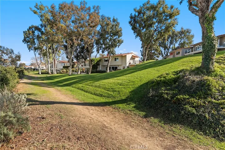 North Bluff Bay View Community