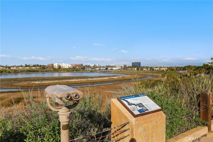 North Bluff Bay View Community