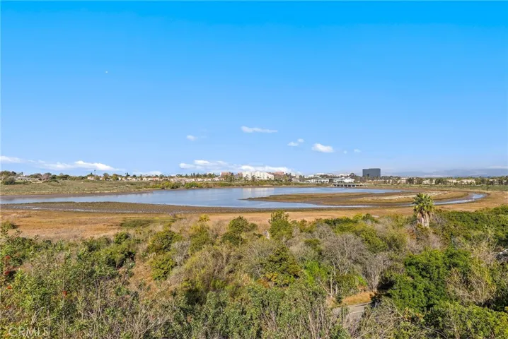 North Bluff Bay View Community