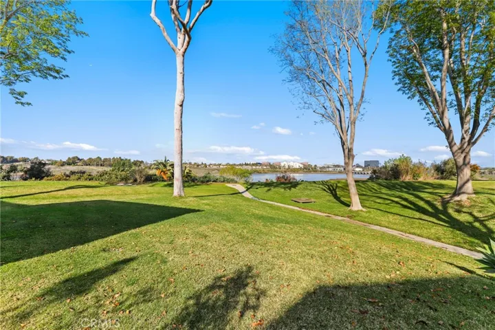 North Bluff Bay View Community