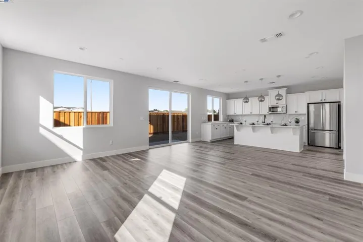 2901 Luke Ln, Santa Rosa, California 95407
