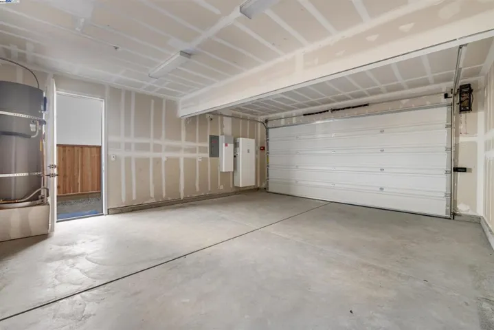 2901 Luke Ln, Santa Rosa, California 95407