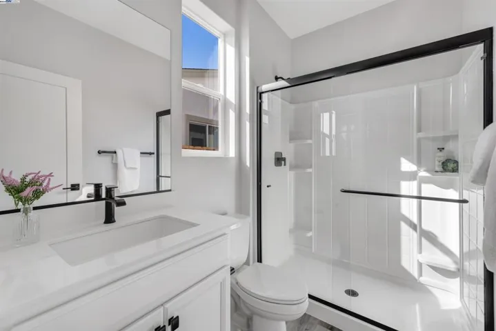 2901 Luke Ln, Santa Rosa, California 95407