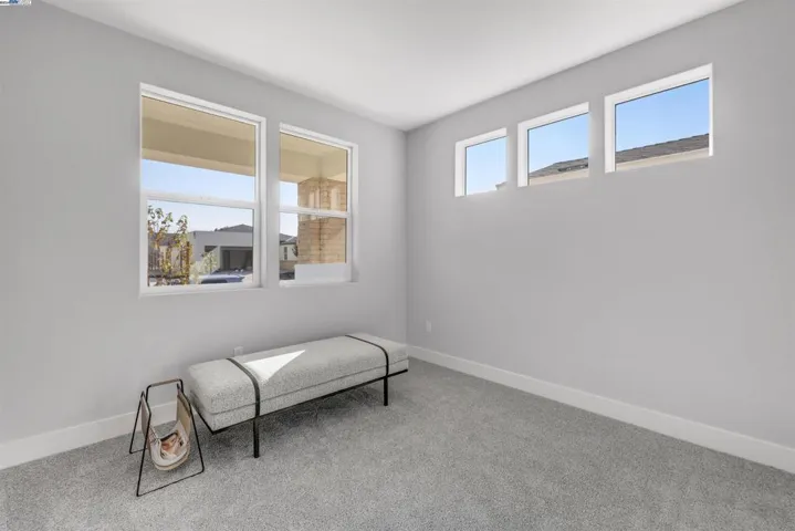 2901 Luke Ln, Santa Rosa, California 95407