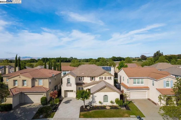 1127 Deer Creek Court, Pleasanton, California 94566