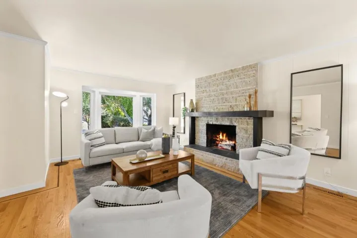 2423 Dekoven Avenue, Belmont, California 94002