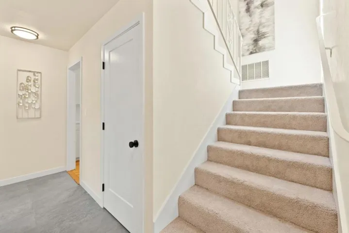 2423 Dekoven Avenue, Belmont, California 94002
