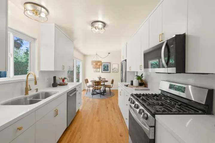 2423 Dekoven Avenue, Belmont, California 94002