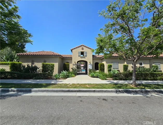 201 W Sparkleberry Avenue, Orange, California 92865