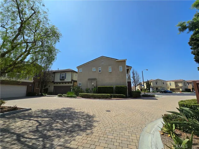 201 W Sparkleberry Avenue, Orange, California 92865