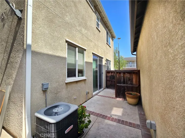 201 W Sparkleberry Avenue, Orange, California 92865
