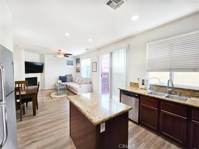 201 W Sparkleberry Avenue, Orange, California 92865