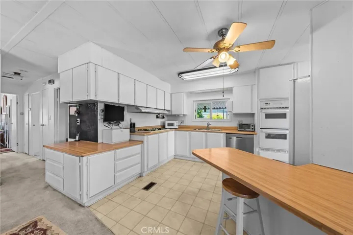 26100 Phoenix Palm Drive, Homeland, California 92548