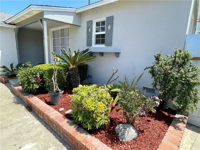 1222 W 184th Street, Gardena, California 90248