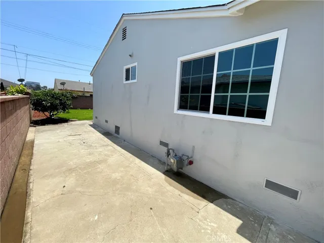 1222 W 184th Street, Gardena, California 90248