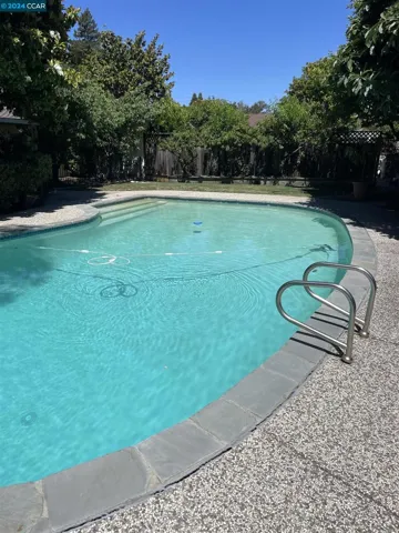 368 Laurel Dr, Danville, California 94526