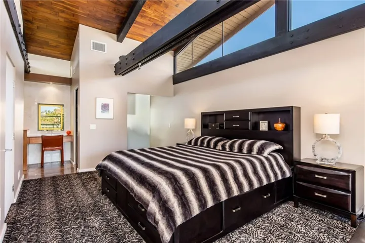 5328 Marina Pacifica Dr N, Long Beach, California 90803