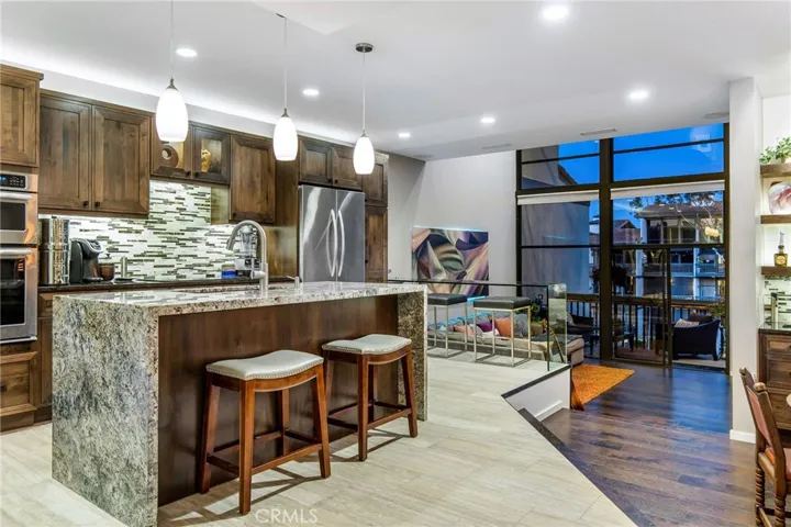5328 Marina Pacifica Dr N, Long Beach, California 90803