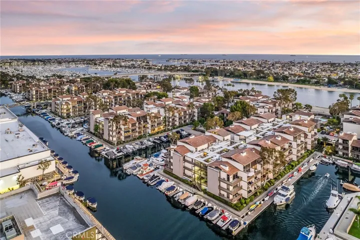 5328 Marina Pacifica Dr N, Long Beach, California 90803