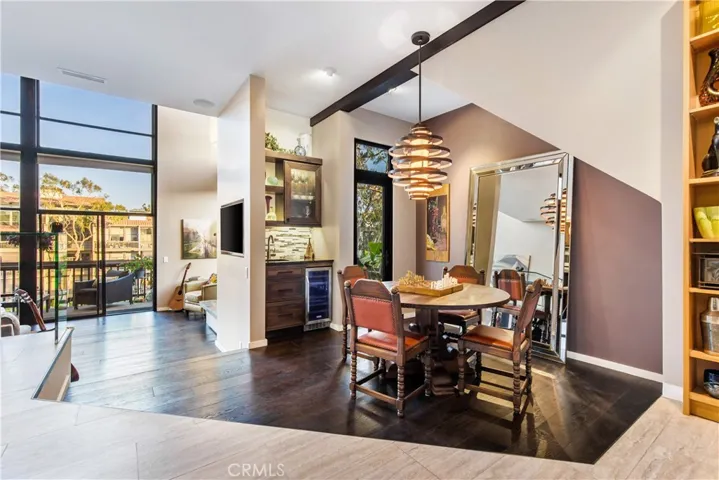5328 Marina Pacifica Dr N, Long Beach, California 90803