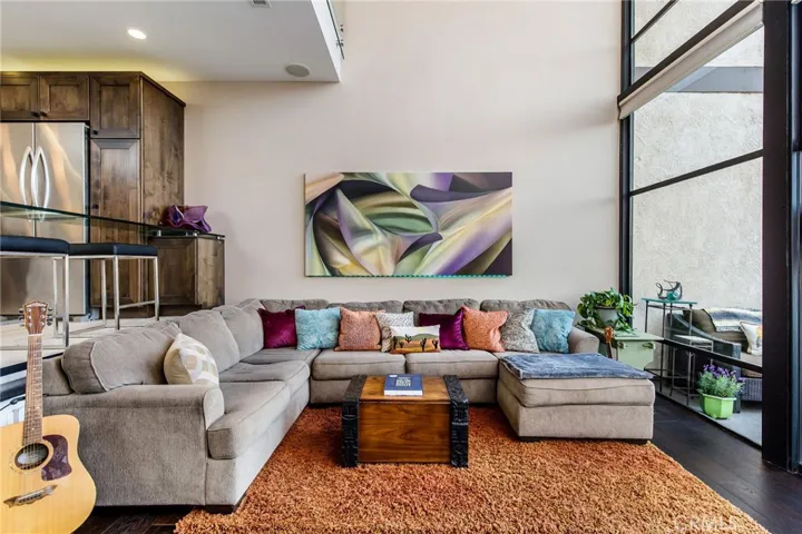 5328 Marina Pacifica Dr N, Long Beach, California 90803