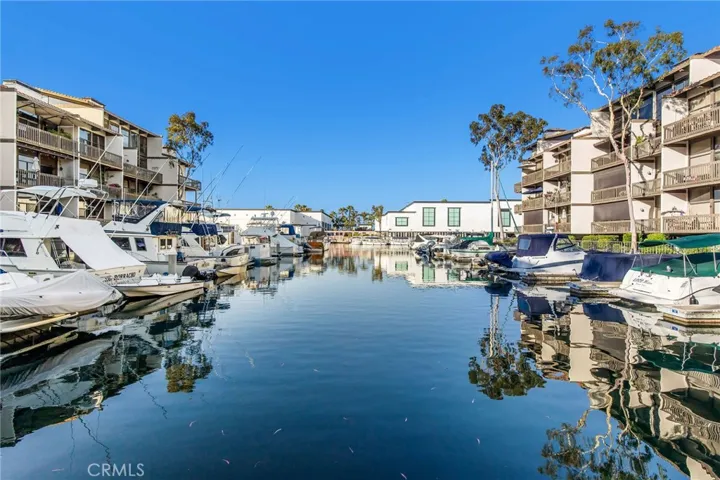 5328 Marina Pacifica Dr N, Long Beach, California 90803