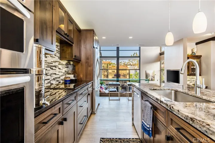 5328 Marina Pacifica Dr N, Long Beach, California 90803