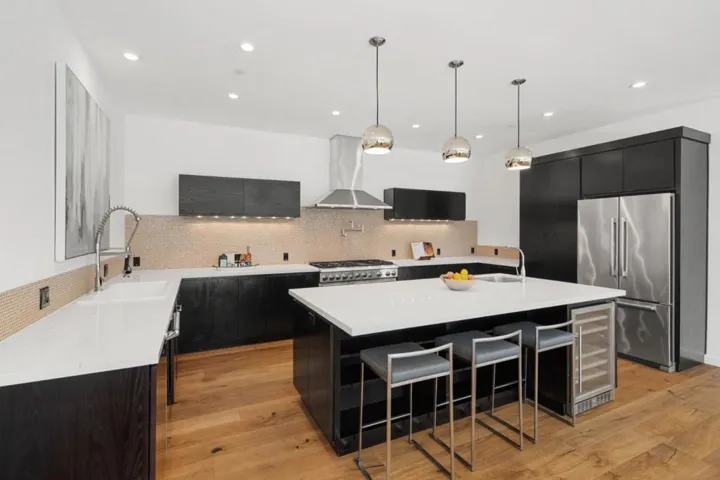 1076 Humboldt Road, Brisbane, California 94005