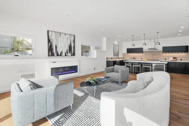 1076 Humboldt Road, Brisbane, California 94005