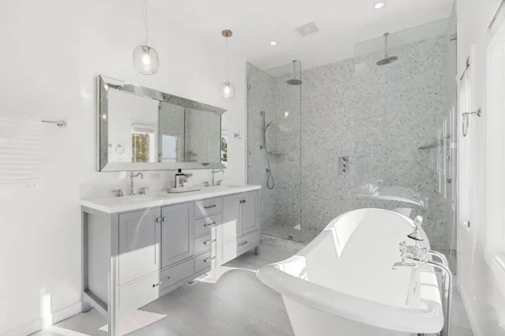 1076 Humboldt Road, Brisbane, California 94005