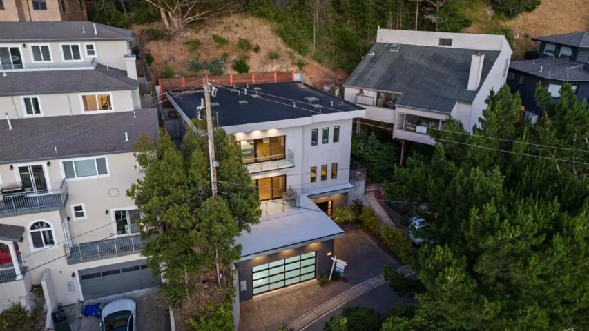 1076 Humboldt Road, Brisbane, California 94005