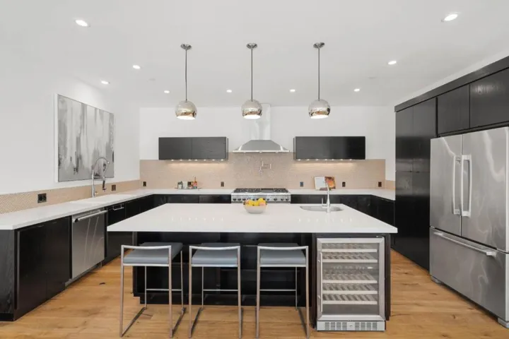 1076 Humboldt Road, Brisbane, California 94005