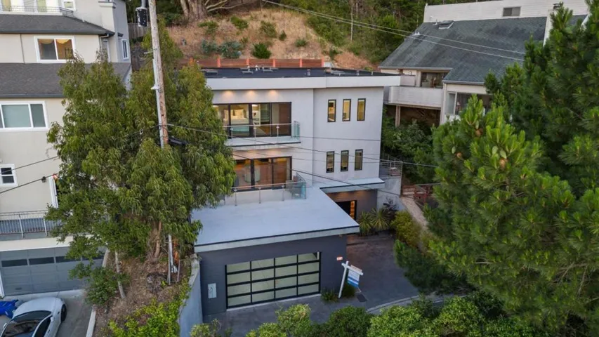 1076 Humboldt Road, Brisbane, California 94005