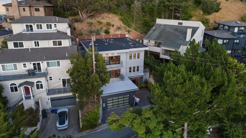 1076 Humboldt Road, Brisbane, California 94005