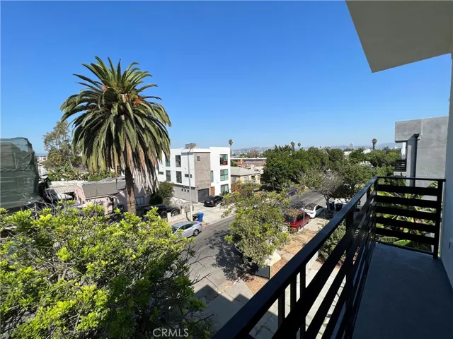 2416 Carmona Avenue, Los Angeles, California 90016