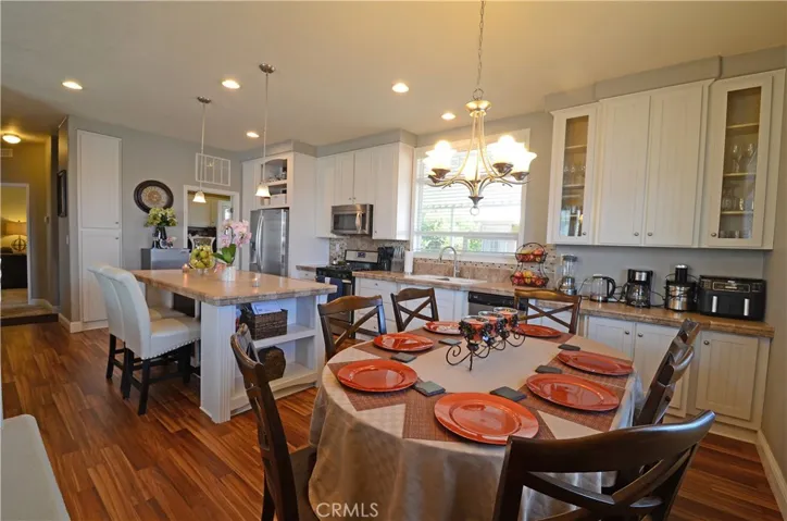 5 Granada, Tustin, California 92780