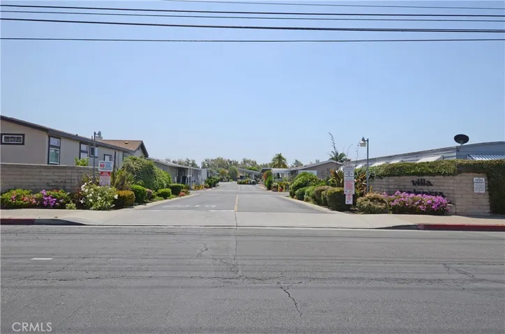 5 Granada, Tustin, California 92780