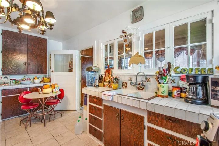 1801 W 39th Street, Los Angeles, California 90062