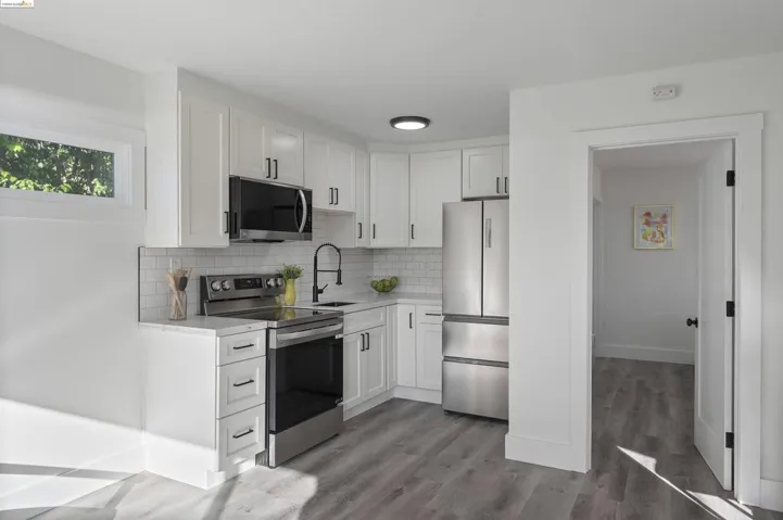 4136 Waterhouse Road, Oakland, California 94602