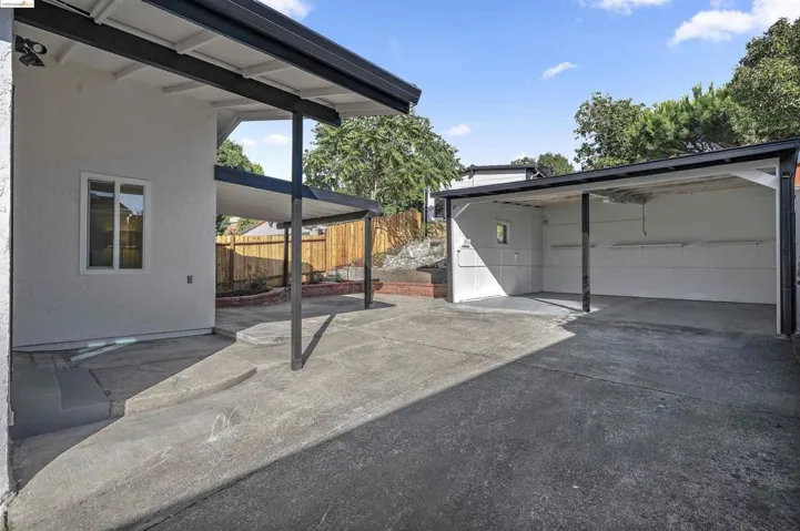 4136 Waterhouse Road, Oakland, California 94602