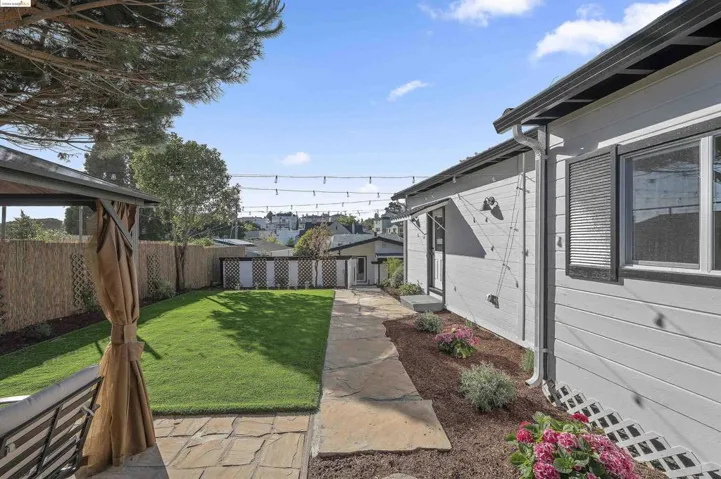 4136 Waterhouse Road, Oakland, California 94602
