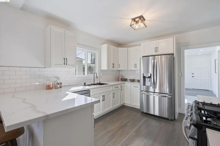 4136 Waterhouse Road, Oakland, California 94602