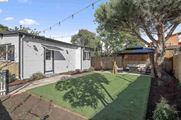 4136 Waterhouse Road, Oakland, California 94602